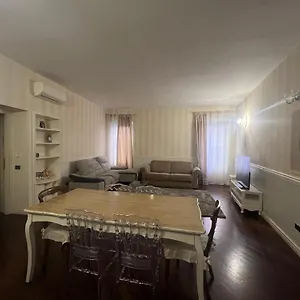 Scalette Pellicciai Appartamento